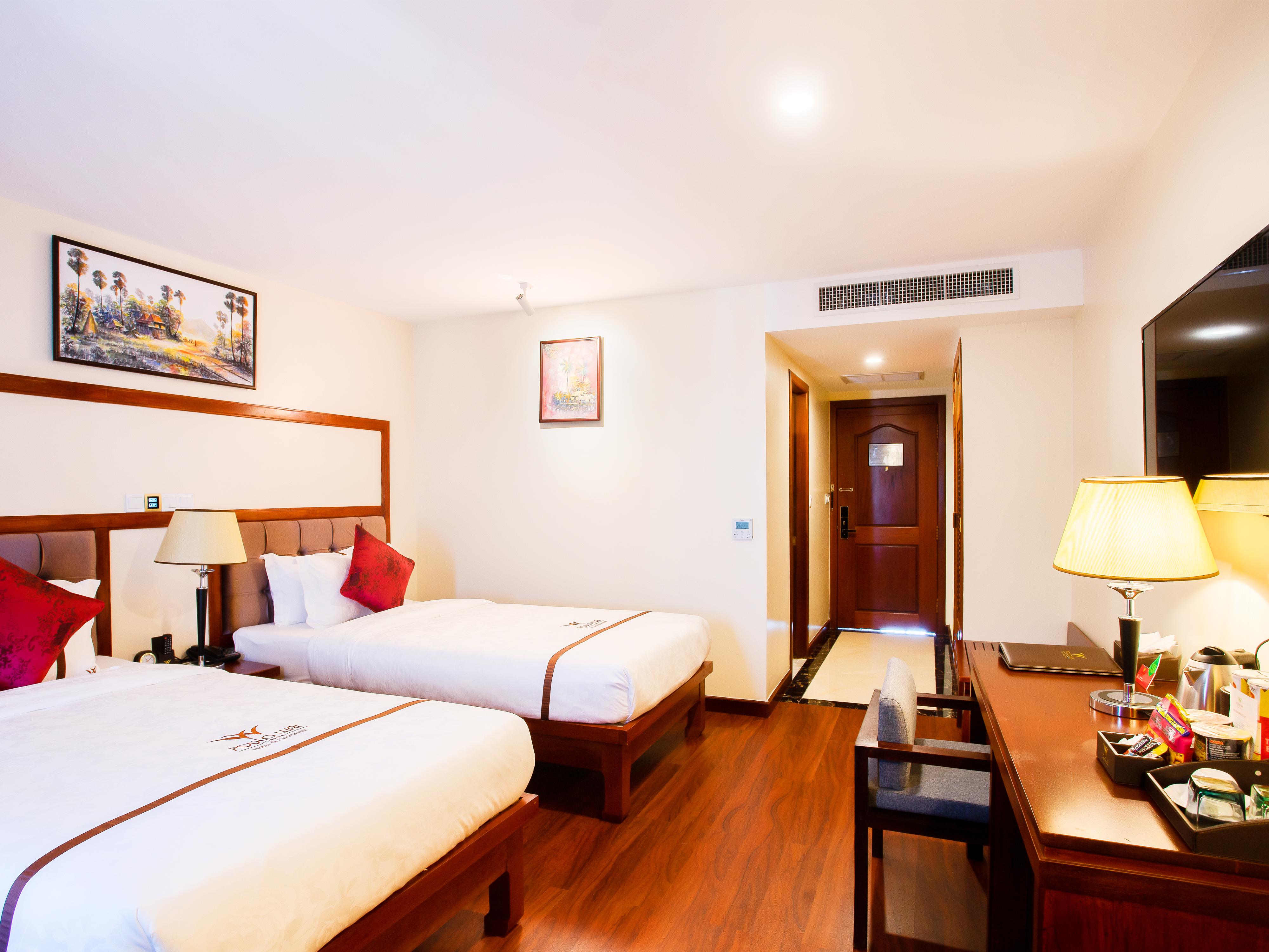 Poulo Wai Hotel & Apartment Phnom Penh Exterior photo