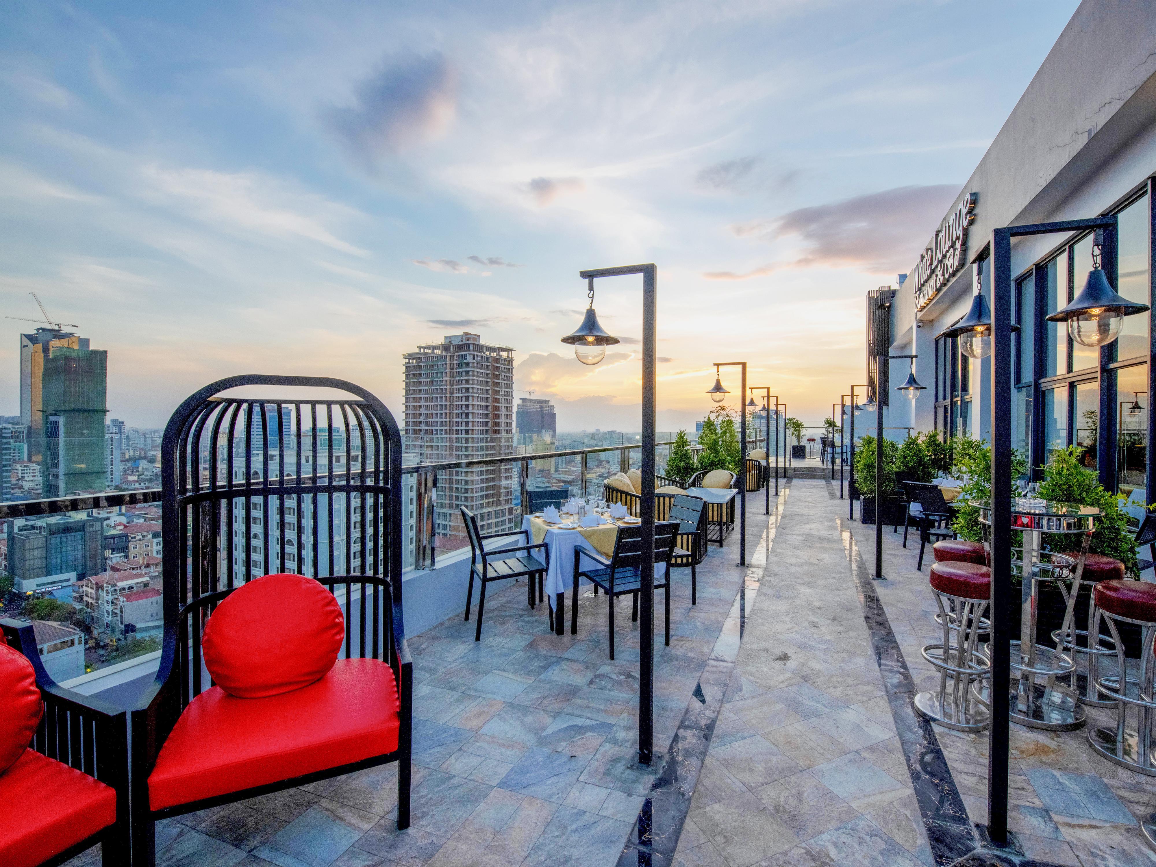Poulo Wai Hotel & Apartment Phnom Penh Exterior photo