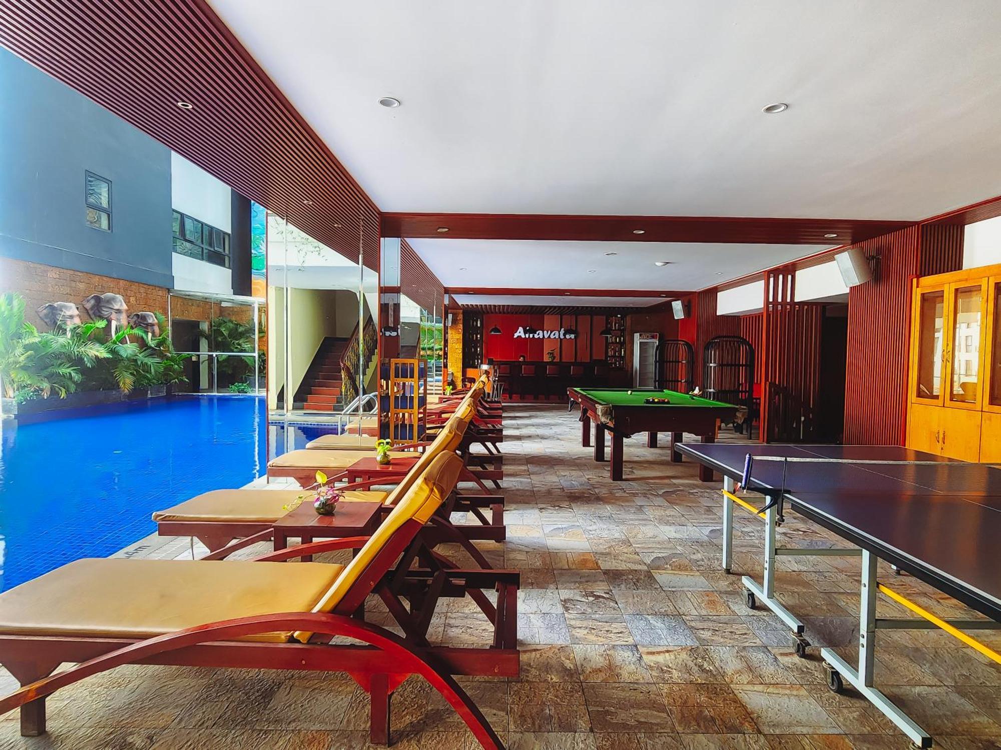 Poulo Wai Hotel & Apartment Phnom Penh Exterior photo