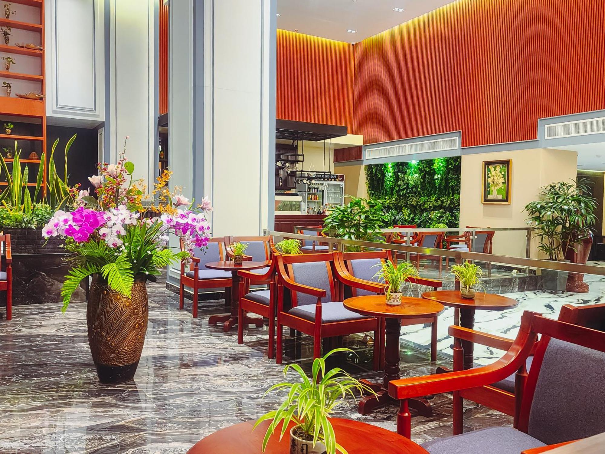 Poulo Wai Hotel & Apartment Phnom Penh Exterior photo